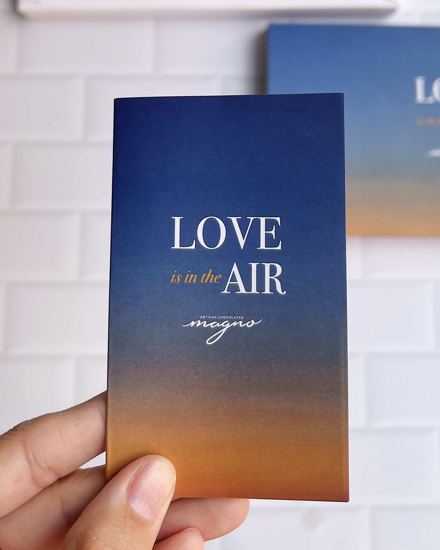 Love is in the Air x12