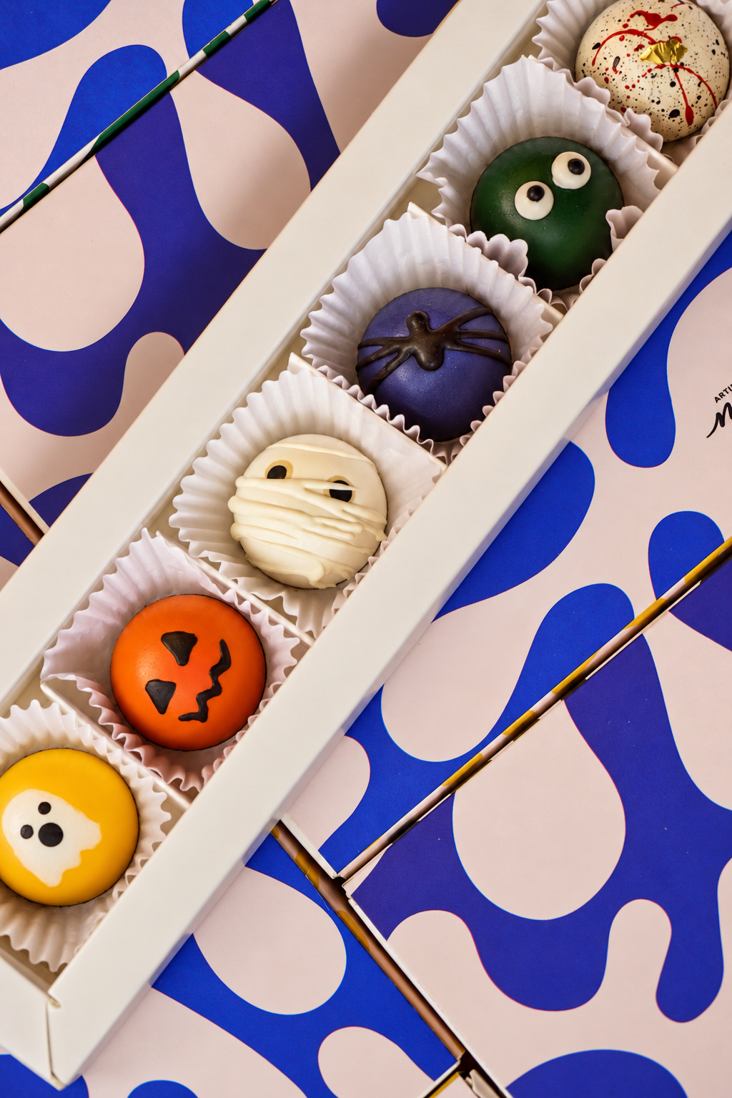 Chocolates pintados a mano Halloween