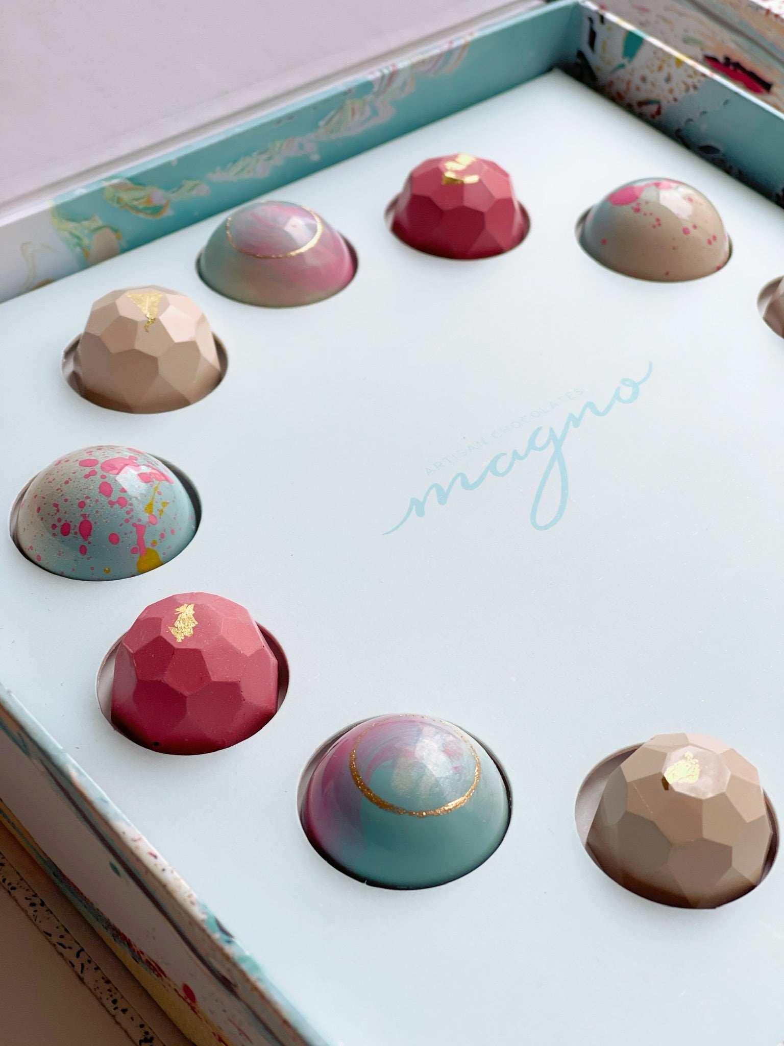 Momentos - caja de lujo reusable - Magno chocolates